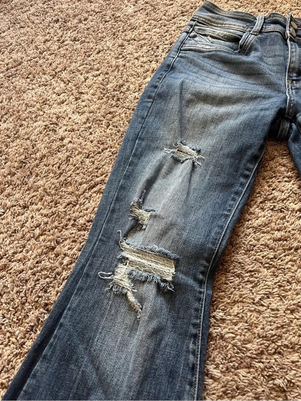 Women's KanCan Dark Wash Distressed Denim Jeans Bootcut Flare Mid Rise Kurvy 26